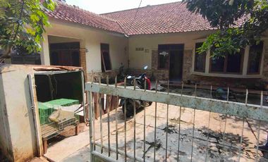 Rumah Luas di Sawangan Raya Depok – LT 1.770 m², Cocok untuk Hunian / Investasi (SHM)