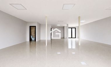 Local Comercial Estratégicamente Ubicado en 5ta. Norte