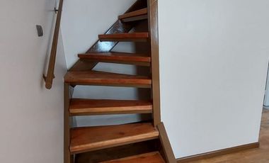REBAJADA Se vende casa en Valparaiso, 2 dormitorios 1 escritorio, 1 baño, Valor $ 74.000.000