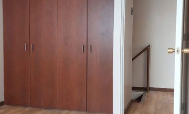 REBAJADA Se vende casa en Valparaiso, 2 dormitorios 1 escritorio, 1 baño, Valor $ 74.000.000
