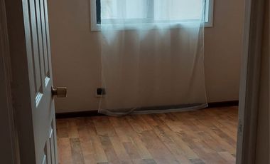 REBAJADA Se vende casa en Valparaiso, 2 dormitorios 1 escritorio, 1 baño, Valor $ 74.000.000