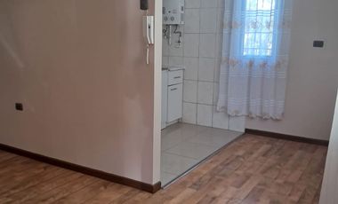 REBAJADA Se vende casa en Valparaiso, 2 dormitorios 1 escritorio, 1 baño, Valor $ 74.000.000