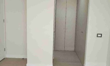 Se arrienda excelente departamento nuevo