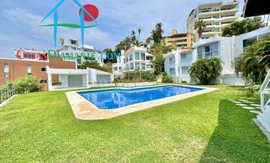 Casa en venta con terraza, vista al mar y salida a la alberca
