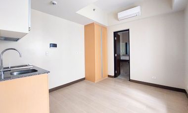 Hot Deal: Exclusive Condo in Salcedo Village, Makati