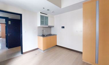 Hot Deal: Exclusive Condo in Salcedo Village, Makati