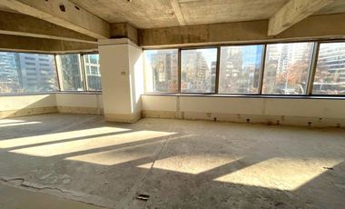 ARRIENDO Oficina en Obra gruesa de 789,93 m2, Metro El Golf