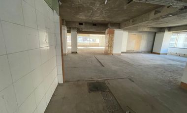 ARRIENDO Oficina en Obra gruesa de 789,93 m2, Metro El Golf