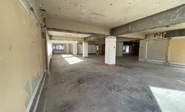 ARRIENDO Oficina en Obra gruesa de 789,93 m2, Metro El Golf