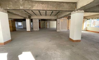 ARRIENDO Oficina en Obra gruesa de 789,93 m2, Metro El Golf