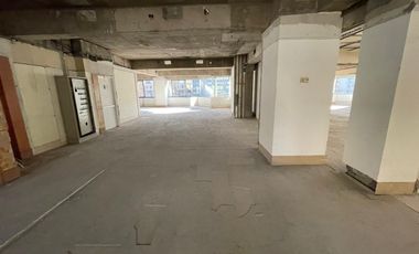 ARRIENDO Oficina en Obra gruesa de 789,93 m2, Metro El Golf
