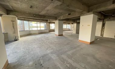 ARRIENDO Oficina en Obra gruesa de 789,93 m2, Metro El Golf