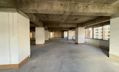 ARRIENDO Oficina en Obra gruesa de 789,93 m2, Metro El Golf