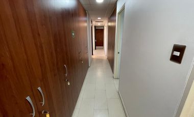 ARRIENDO Oficina habilitada de 414,92 m2, Metro El Golf