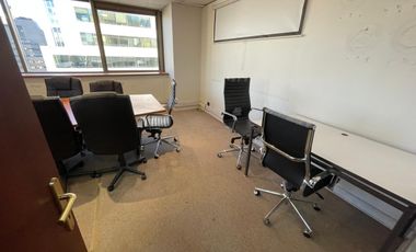 ARRIENDO Oficina habilitada de 414,92 m2, Metro El Golf