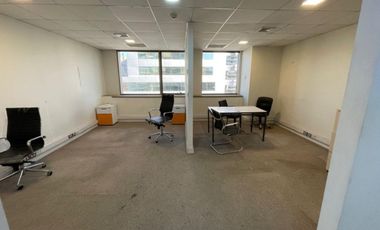 ARRIENDO Oficina habilitada de 414,92 m2, Metro El Golf