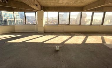 ARRIENDO Oficina en Obra gruesa de 345,86 m2, Metro El Golf