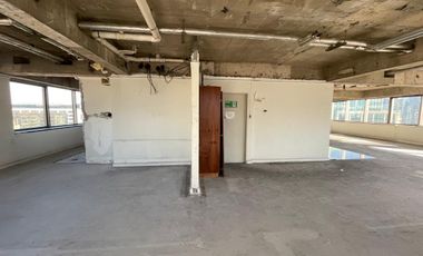 ARRIENDO Oficina en Obra gruesa de 345,86 m2, Metro El Golf