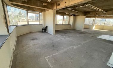 ARRIENDO Oficina en Obra gruesa de 345,86 m2, Metro El Golf