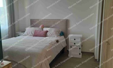 Arriendo departamento amoblado con estacionamiento en la Reina
