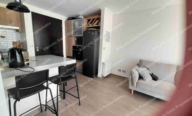 Arriendo departamento amoblado con estacionamiento en la Reina