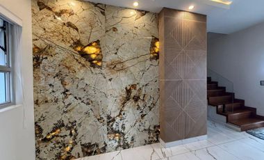 Moderno dúplex remodelado de dos niveles en Cerro de Camacho
