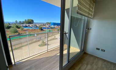 Moderno departamento en arriendo con dos dormitorios un baño estacionamiento y bodega