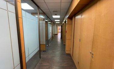 ARRIENDO Oficina habilitada de 3789,93 m2, Metro El Golf