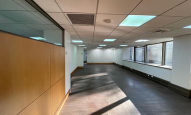 ARRIENDO Oficina habilitada de 3789,93 m2, Metro El Golf