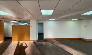 ARRIENDO Oficina habilitada de 3789,93 m2, Metro El Golf