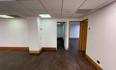 ARRIENDO Oficina habilitada de 3789,93 m2, Metro El Golf