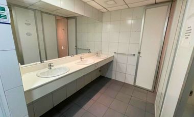 ARRIENDO Oficina habilitada de 3789,93 m2, Metro El Golf