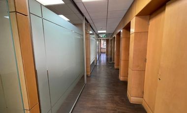 ARRIENDO Oficina habilitada de 3789,93 m2, Metro El Golf
