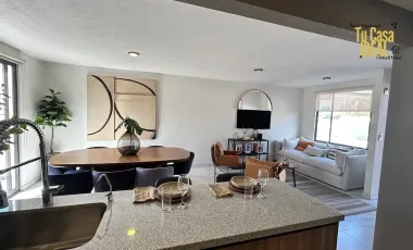 Casa de 3 Niveles en Ziré, Querétaro