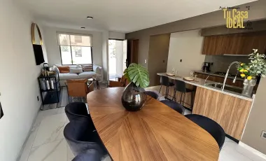 Casa de 3 Niveles en Ziré, Querétaro
