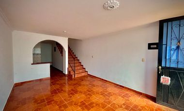 CASA EN VENTA SECTOR VILLA SANDRA BIFAMILIAR AVENDAÑO  FUSAGASUGA