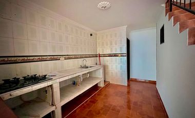 CASA EN VENTA SECTOR VILLA SANDRA BIFAMILIAR AVENDAÑO  FUSAGASUGA