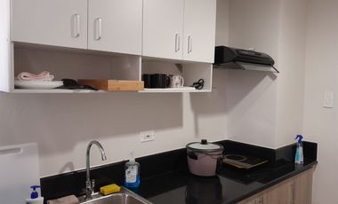 🔥 FOR RENT: FULLY FURNISHED 2-BEDROOM WITH BALCONY @ FIELD RESIDENCES, PARAÑAQUE 🔥