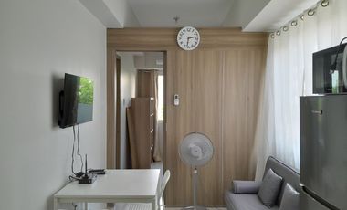 🔥 FOR RENT: FULLY FURNISHED 2-BEDROOM WITH BALCONY @ FIELD RESIDENCES, PARAÑAQUE 🔥