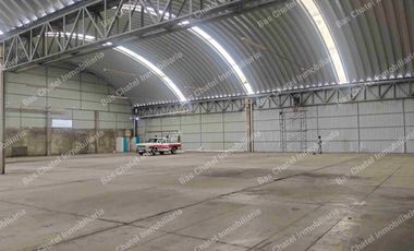 Nave de 2000M2 dentro de Parque Industrial con Vigilancia