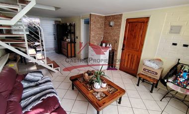 Hermosa Casa de Dos Pisos, 3 Dormitorios, 2 Baños, Villa Los Portones, Comuna de Quilicura.