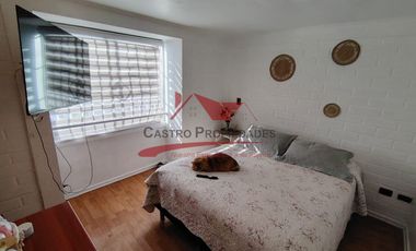 Hermosa Casa de Dos Pisos, 3 Dormitorios, 2 Baños, Villa Los Portones, Comuna de Quilicura.