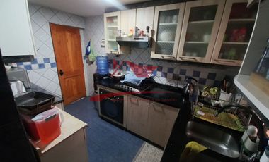 Hermosa Casa Tres Pisos, 4 Dormitorios, 4 Baños, Calle Septimo de Linea, Villa Los Altos de Quilicura.