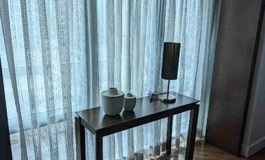 Newly Refurbished Amorsolo (Rockwell) 2BR unit for Lease