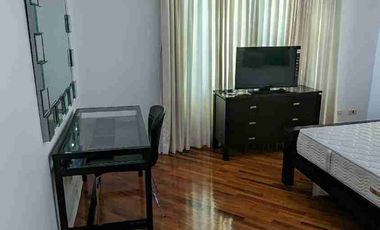 Newly Refurbished Amorsolo (Rockwell) 2BR unit for Lease