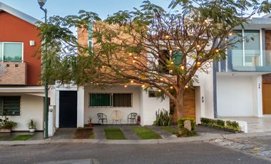 Casa de 4 recamaras Los Almendros Zapopan Norte
