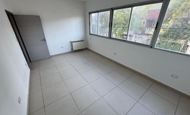 ALQUILO OFICINAS ZONA MATERNO INFANTIL