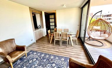Hermoso y amplio departamento frente a Plaza Las Lilas