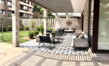 Hermoso y amplio departamento frente a Plaza Las Lilas