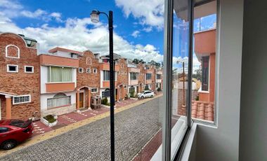 🏡 Casa en Venta en Ibarra – Sector El Retorno, dentro de Conjunto Privado